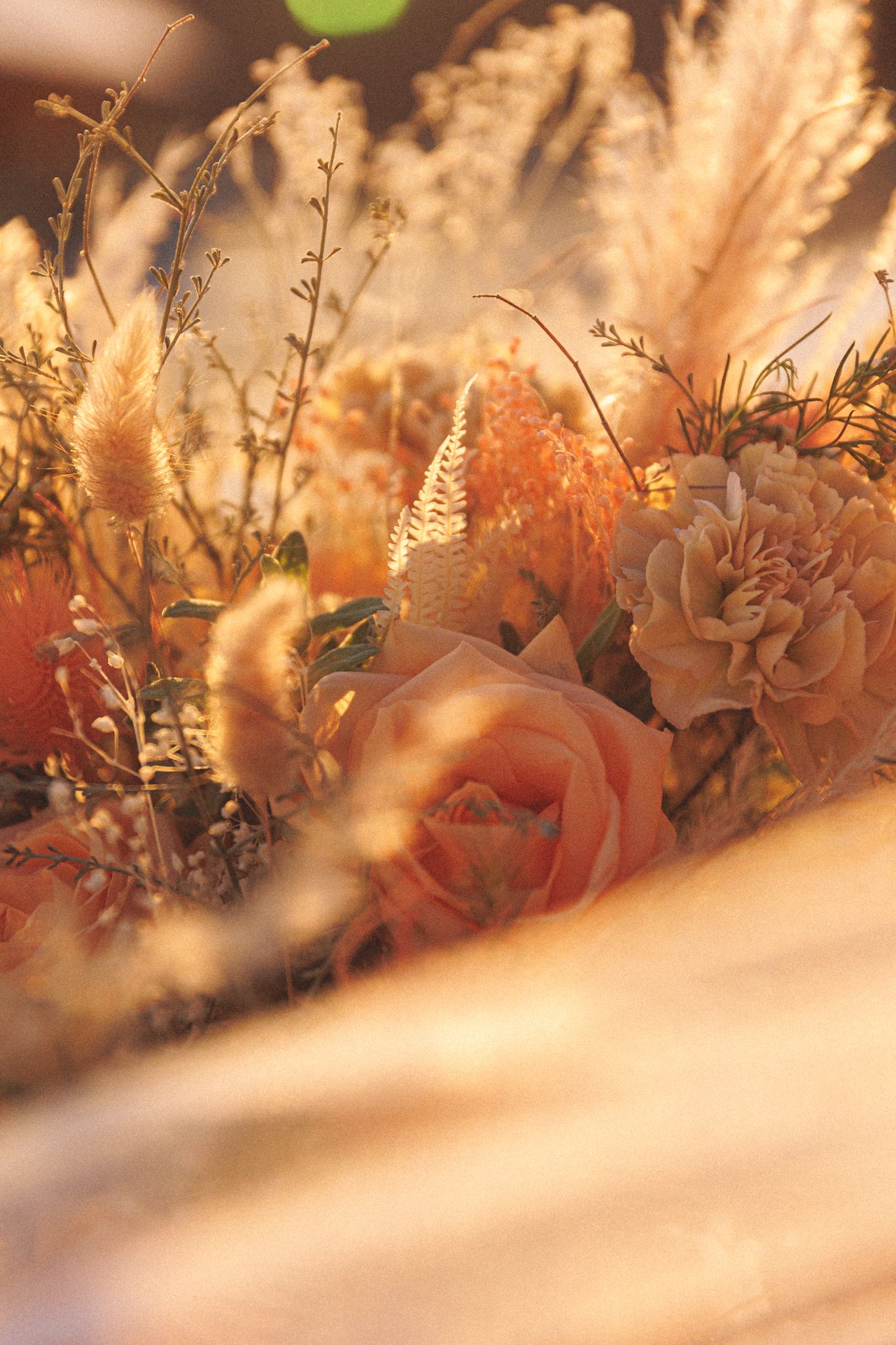 Nawan-photographer-filmmaker-mariage-weddinginspiration-weddingphotography-bridetobe-sunset-flower